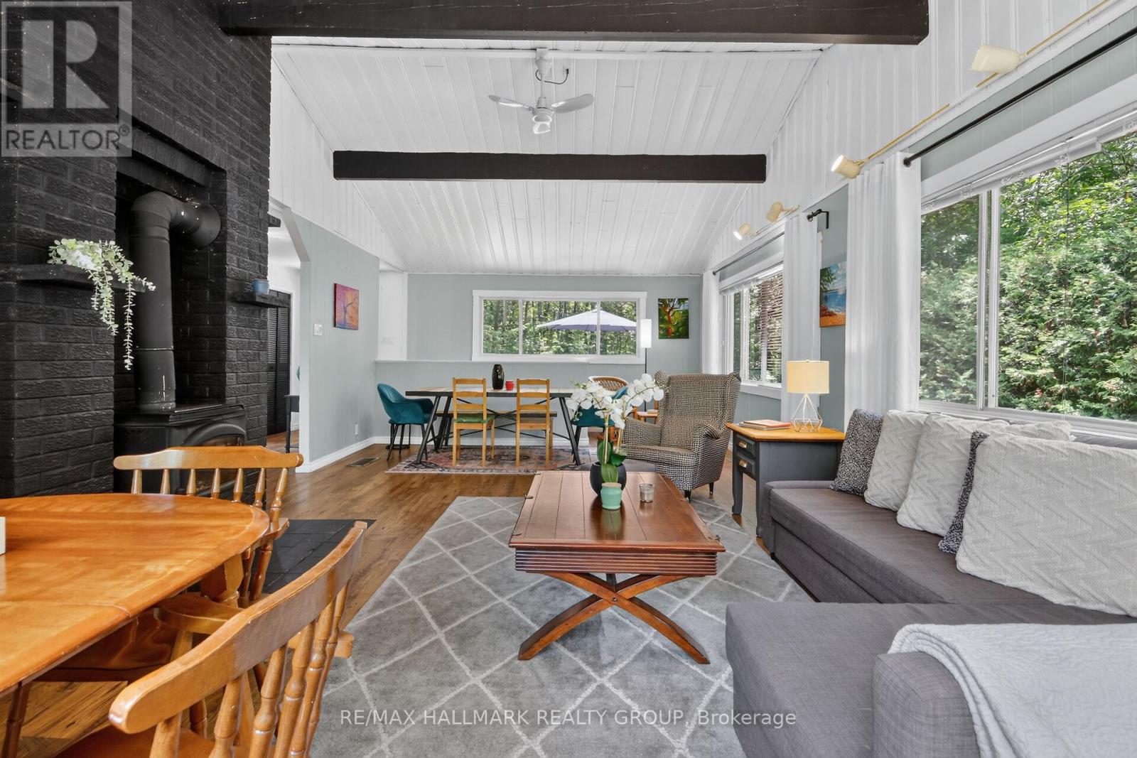 671 BAYVIEW DRIVE - 9
