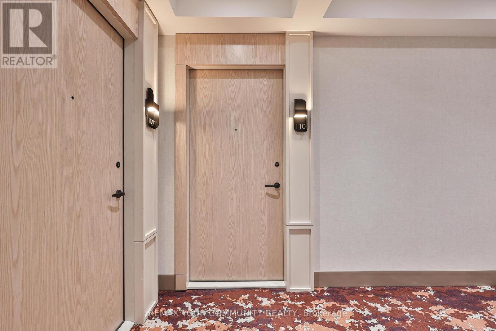 #110 10 INN ON THE PARK DRIVE - 27