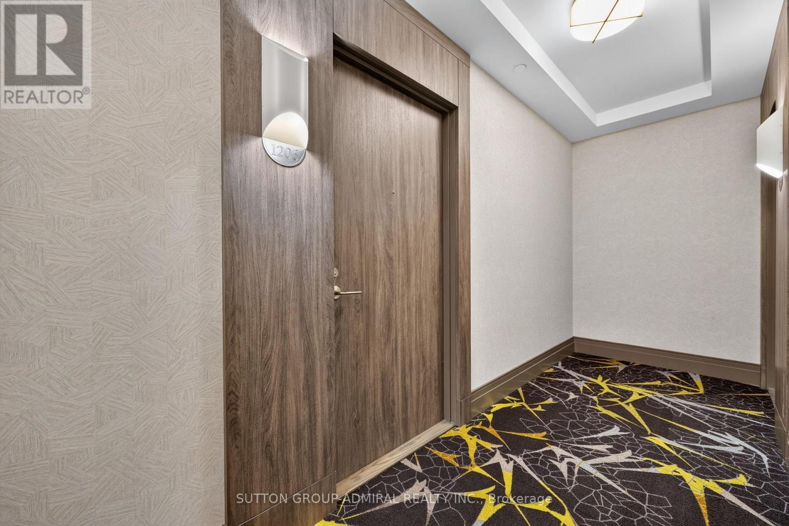 #1206W 10 GATINEAU DRIVE - 16