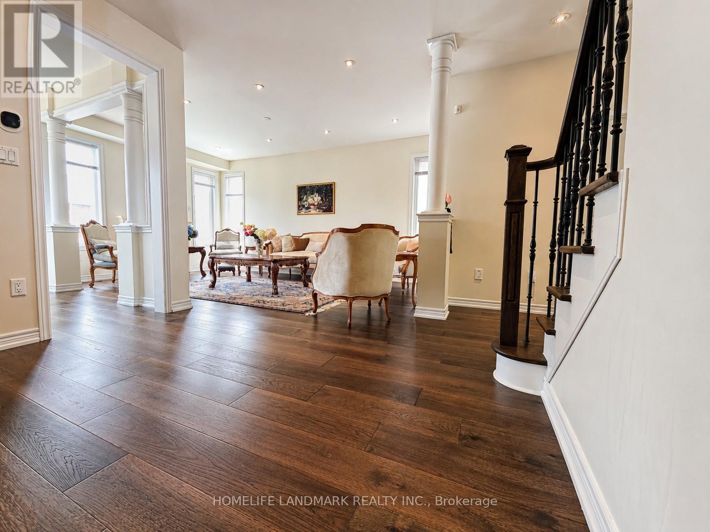 41 MANSARD DRIVE - 13