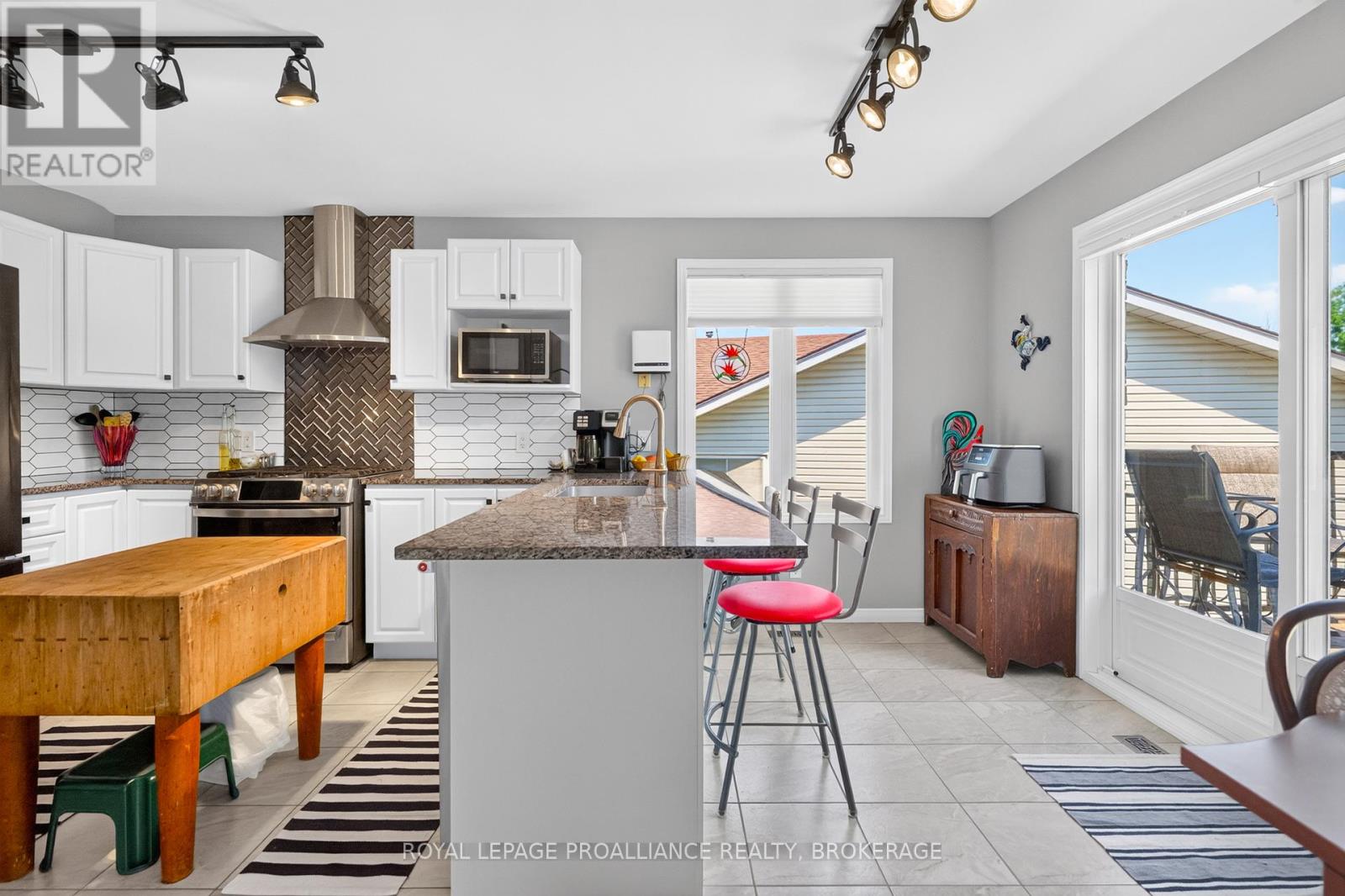 412 MALABAR DRIVE - Image 12