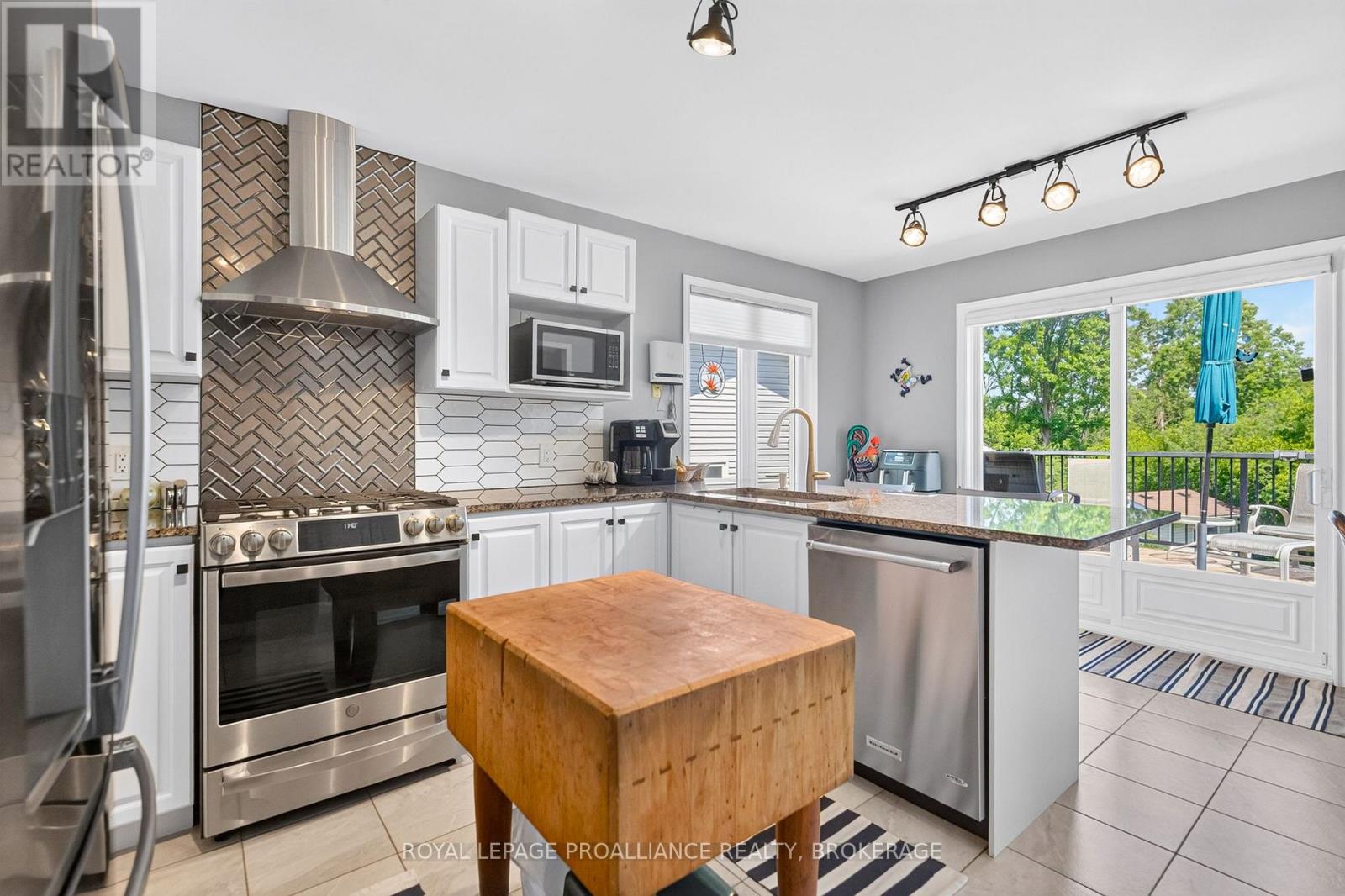 412 MALABAR DRIVE - Image 15