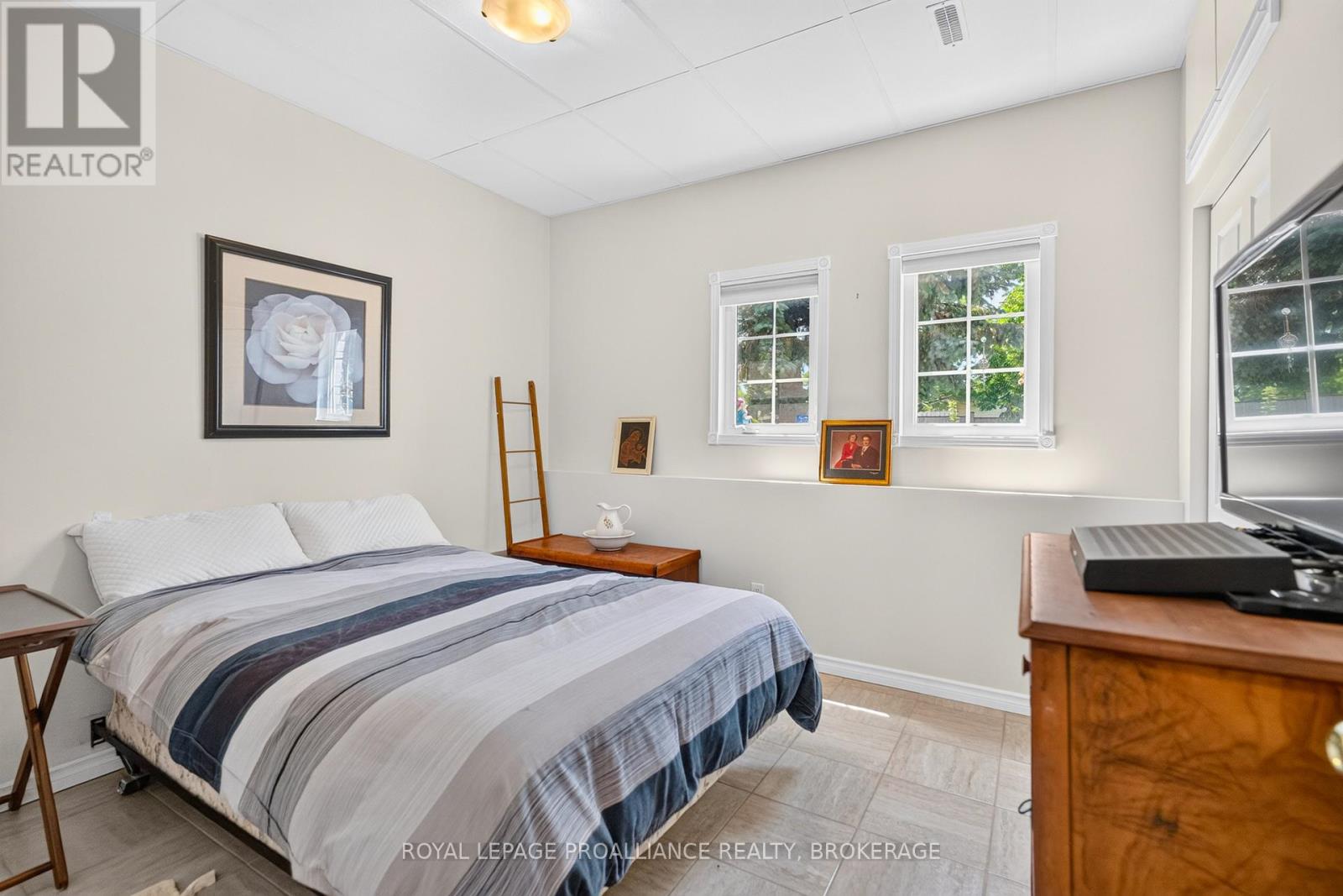 412 MALABAR DRIVE - Image 30