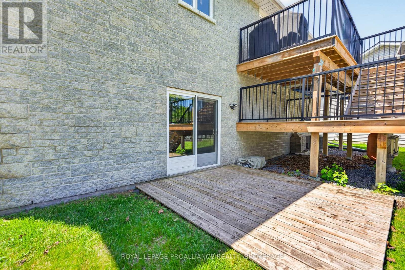 412 MALABAR DRIVE - Image 34