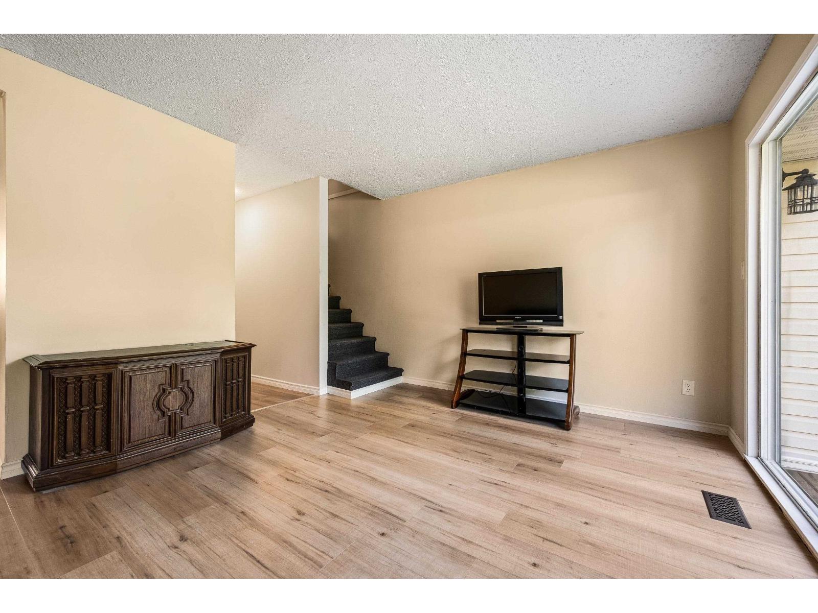 34 45215 WOLFE ROAD, Chilliwack Proper West, Chilliwack