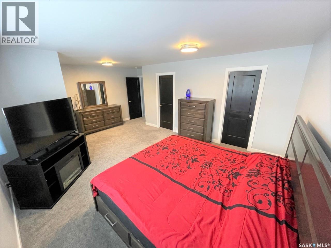 701 Bay STREET - 33