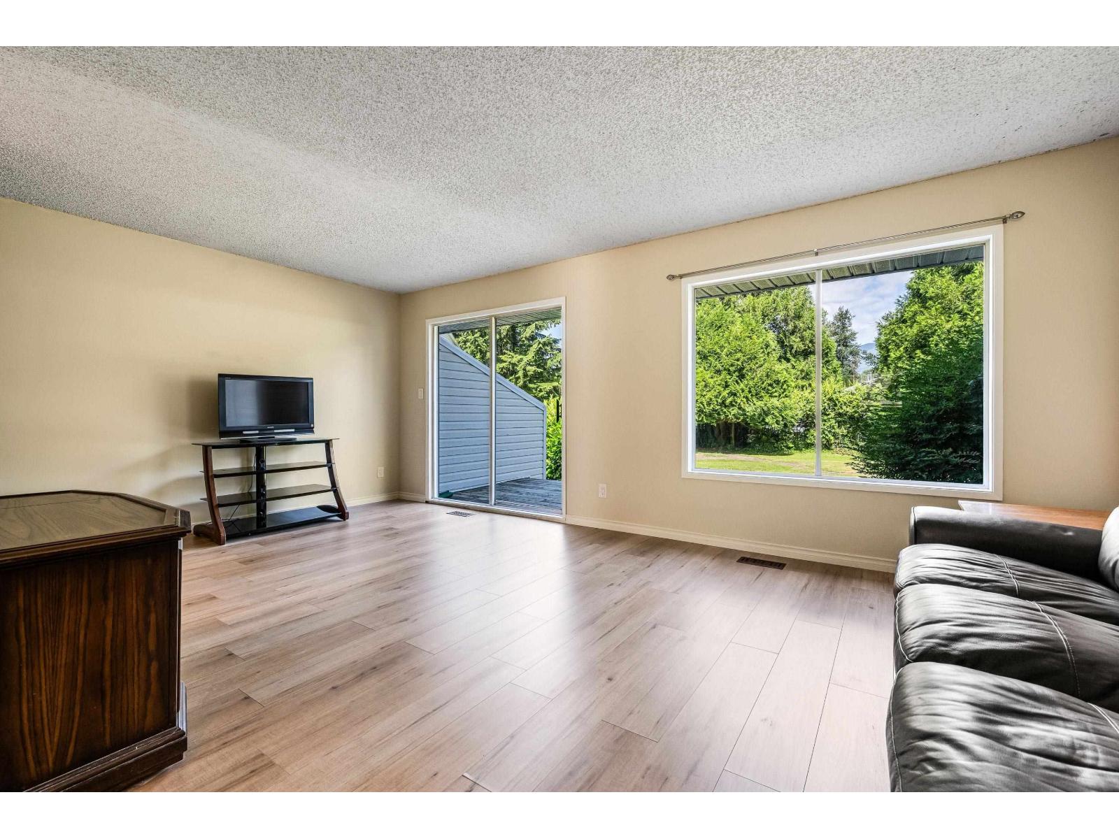 34 45215 WOLFE ROAD, Chilliwack Proper West, Chilliwack