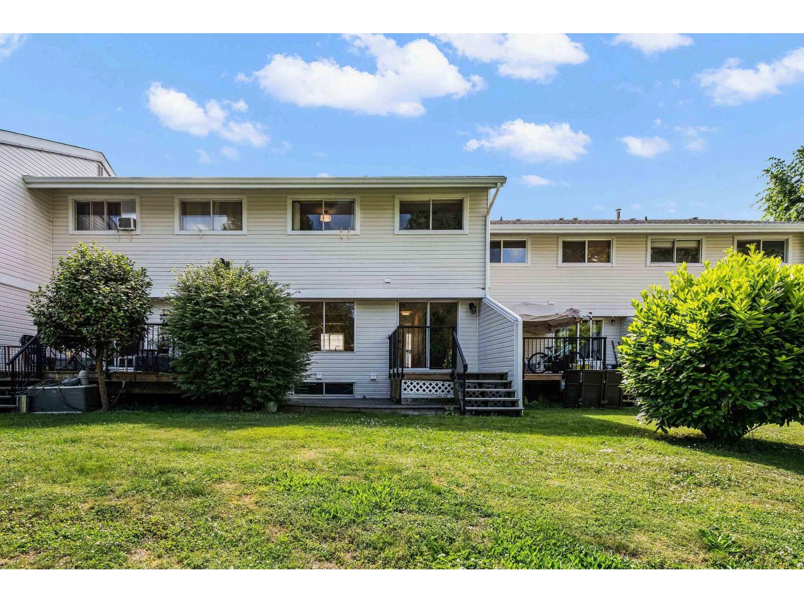 34 45215 WOLFE ROAD, Chilliwack Proper West, Chilliwack