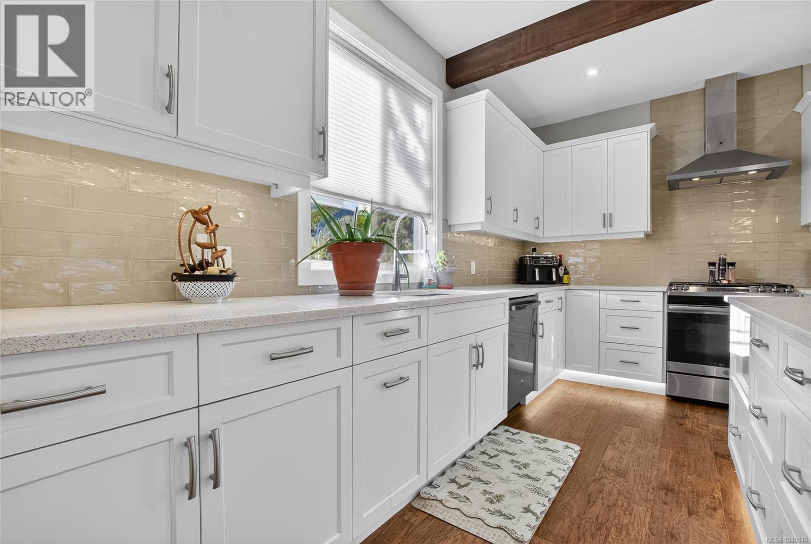 7284 Lakefront Dr - 24