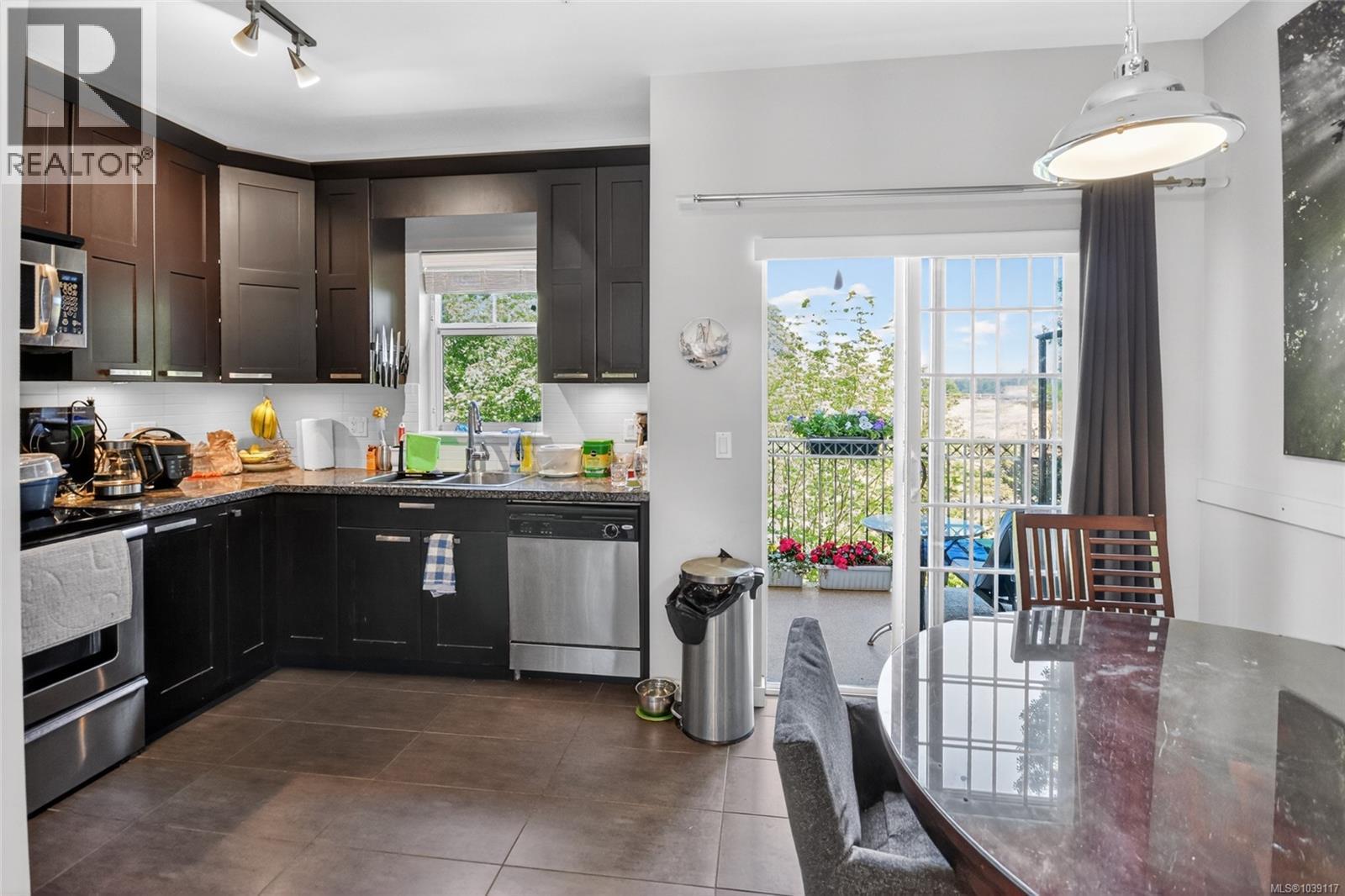 109 50 Mill St, Nanaimo