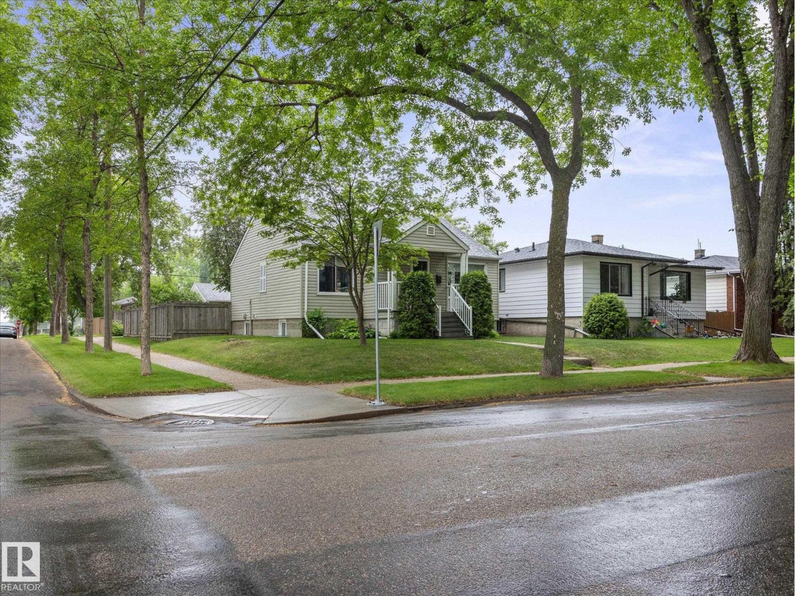 10347 83 ST NW — photo 45
