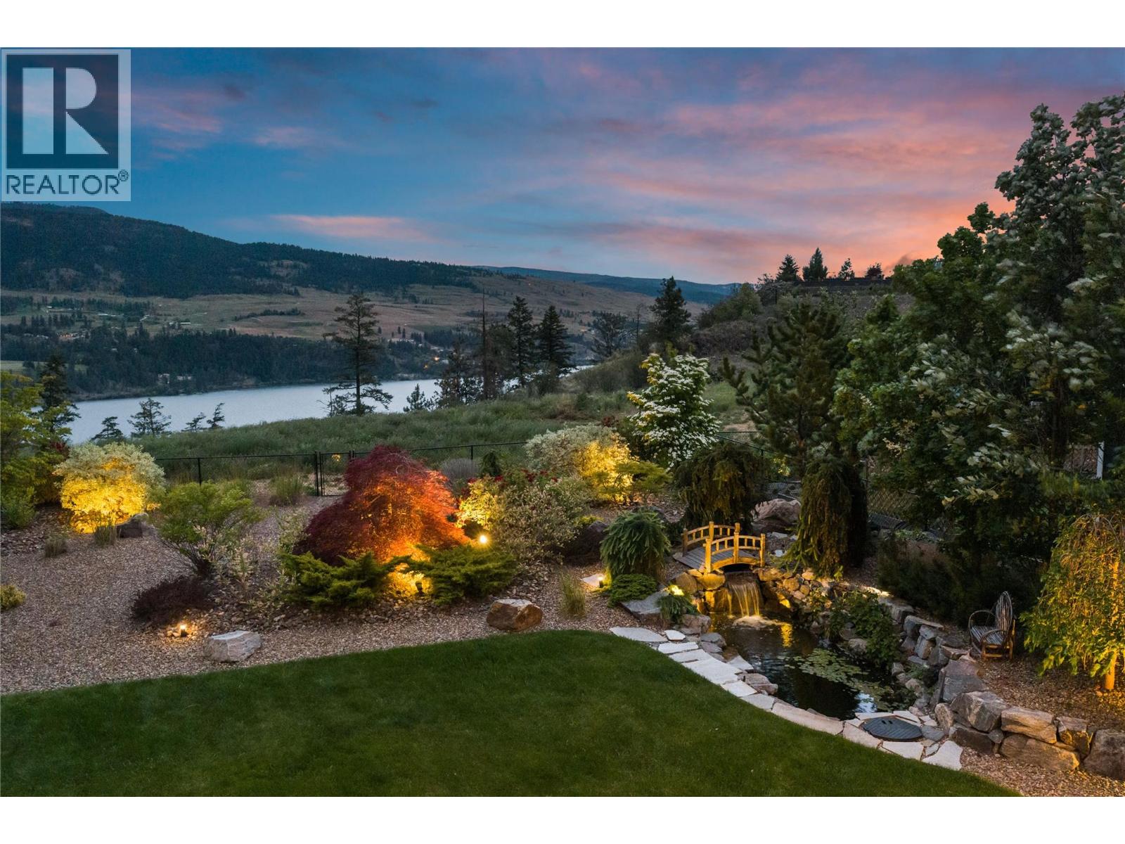  12977 East Ridge Drive, Lake Country