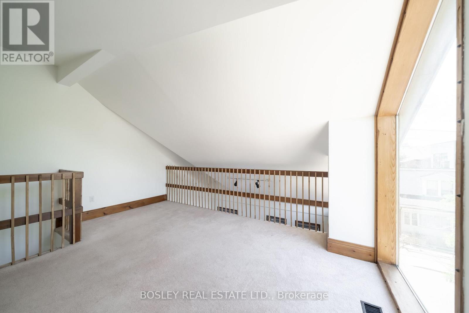 123 HAMILTON STREET - 12