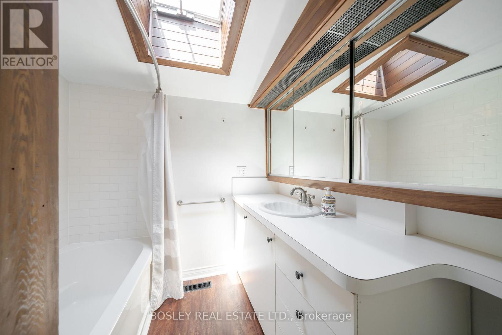 123 HAMILTON STREET - 21