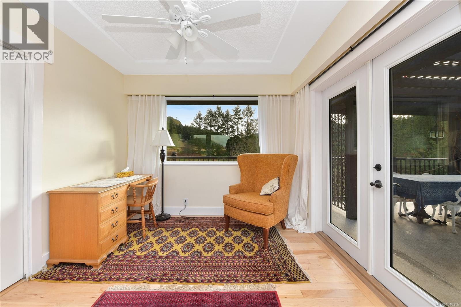 300 Wood Dale Dr - 10