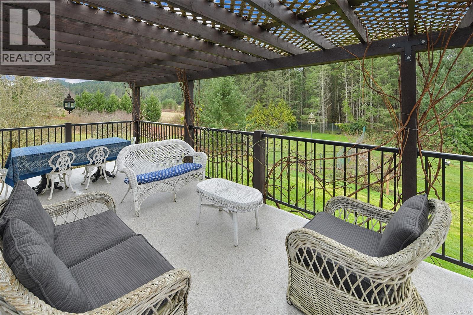 300 Wood Dale Dr - Image 14