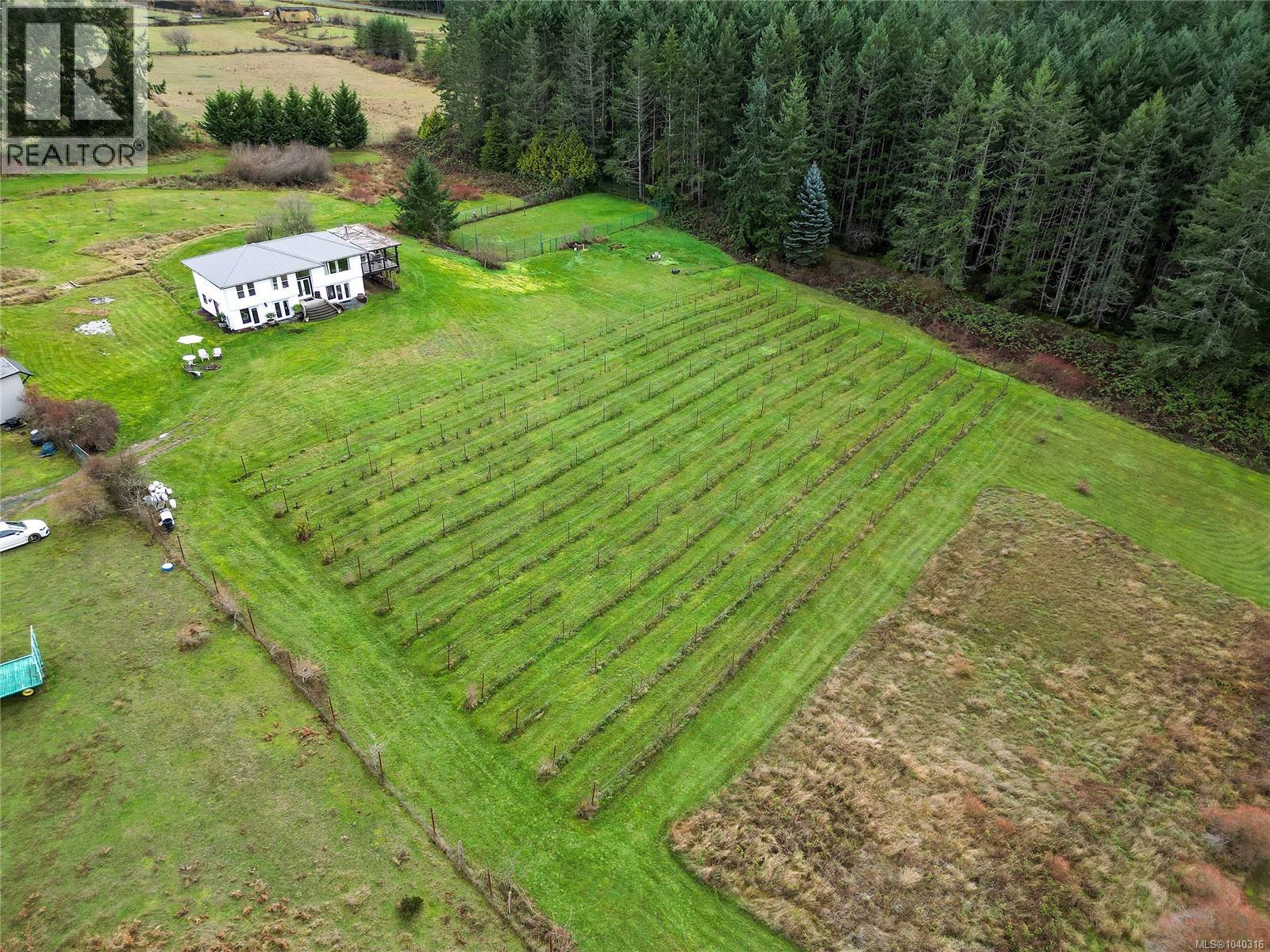 300 Wood Dale Dr - 2