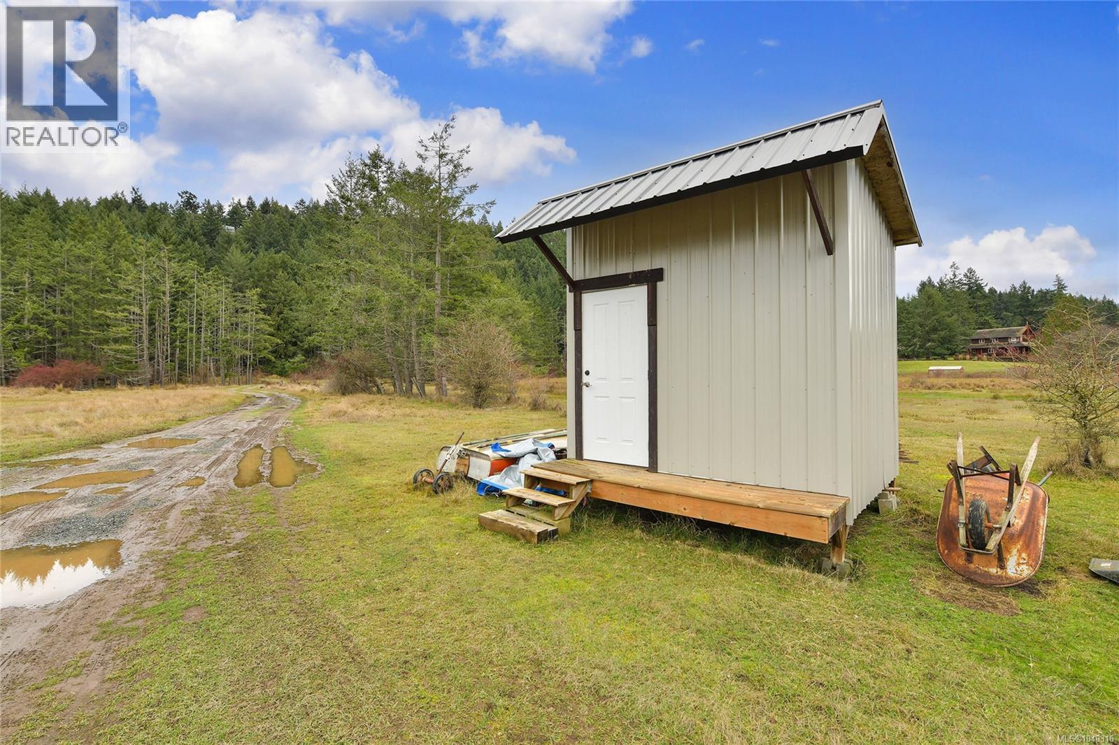 300 Wood Dale Dr - Image 58