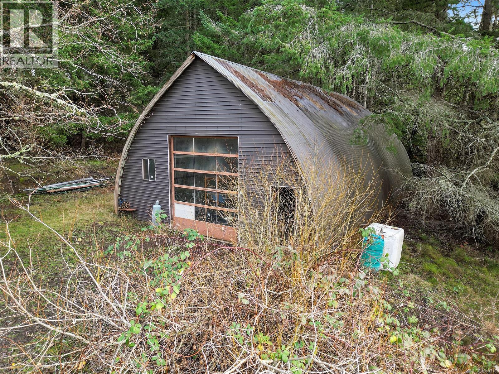 300 Wood Dale Dr - 60