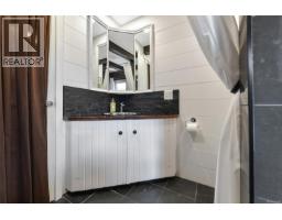 300 Wood Dale Dr, Mayne Island, BC V0N2J2 Photo 47