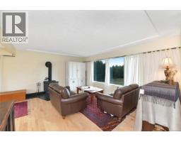 Family room - 300 Wood Dale Dr, Mayne Island, BC V0N2J2 Photo 8
