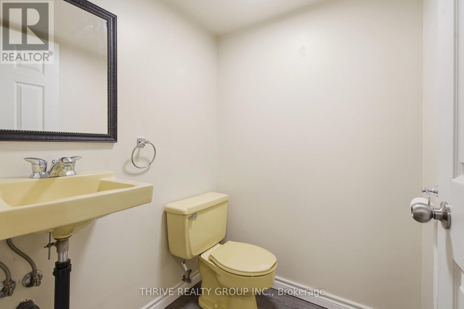 #86 9 AILSA PLACE - 25