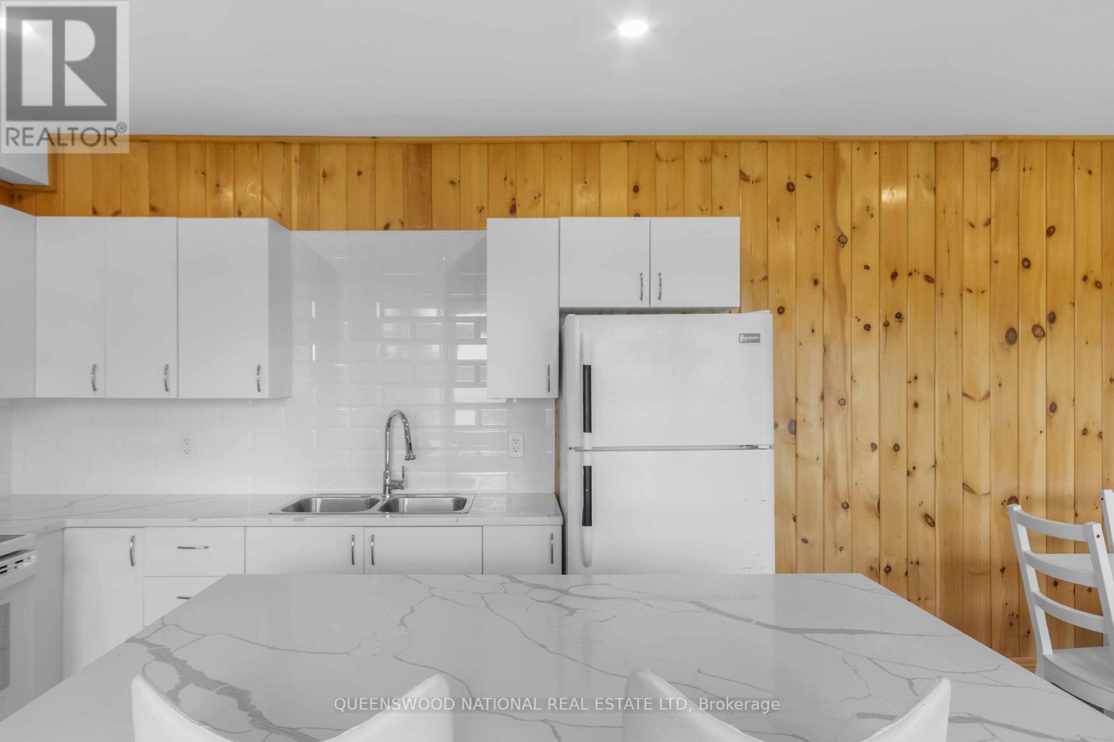 227 GRUNWALD ROAD - 44