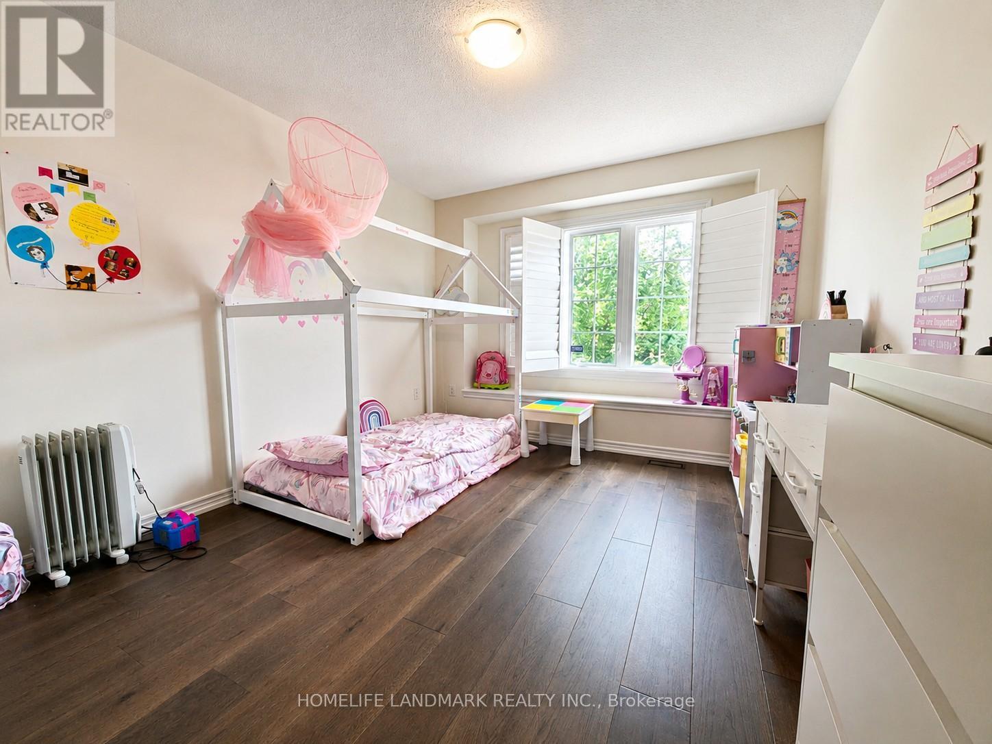 41 MANSARD DRIVE - 21