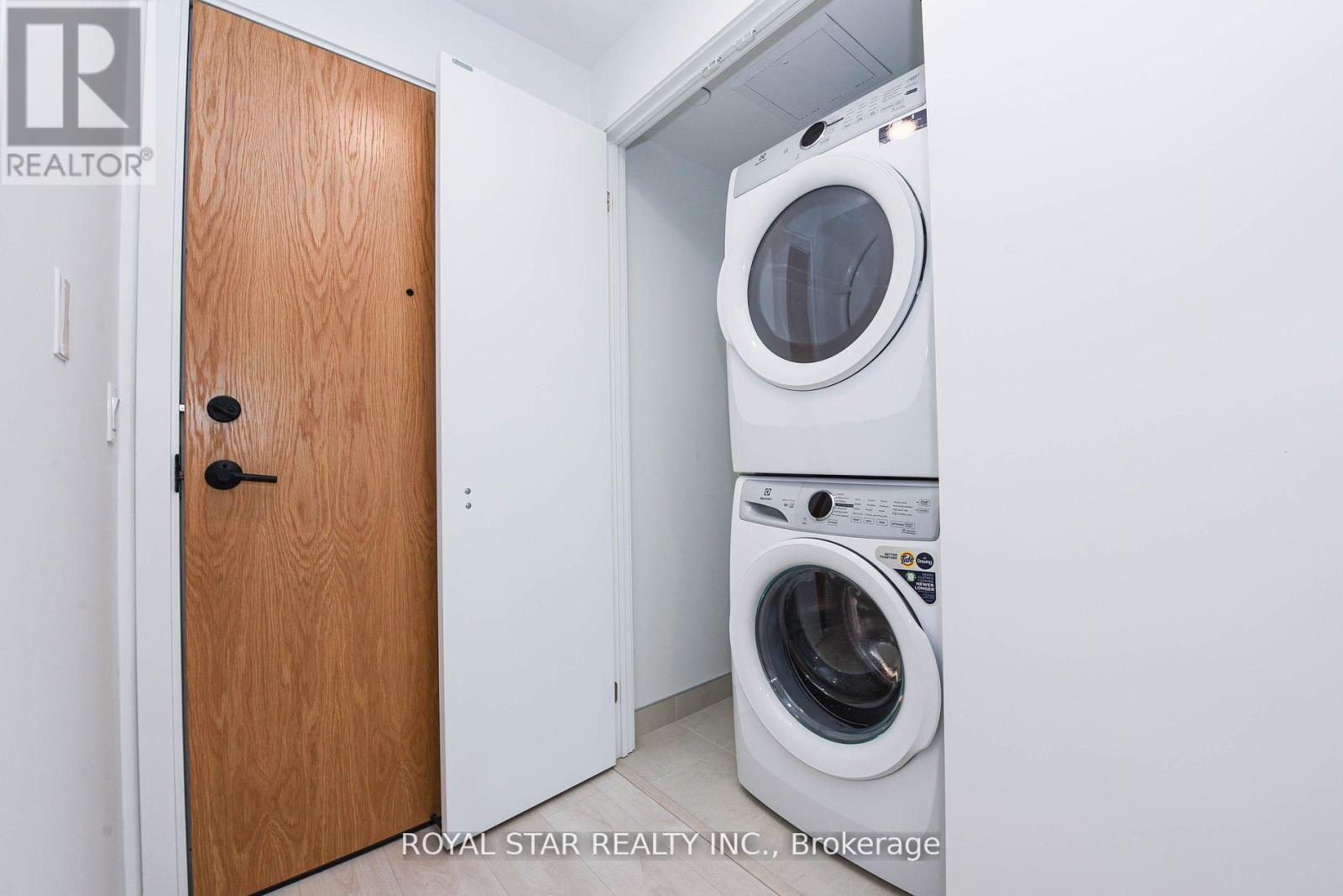 #1207 7950 BATHURST STREET - 4