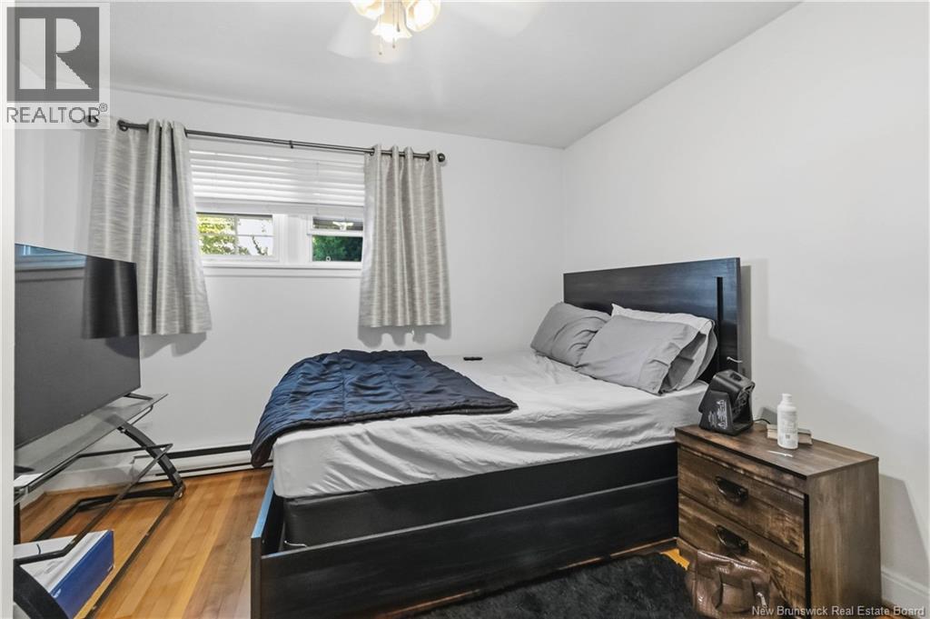 209 Broadway Street - 13