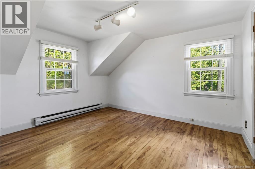 209 Broadway Street - 22