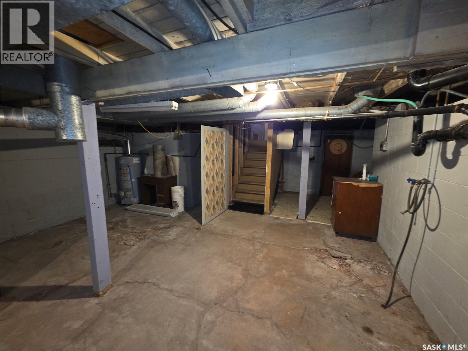 235 2nd AVENUE E - 28