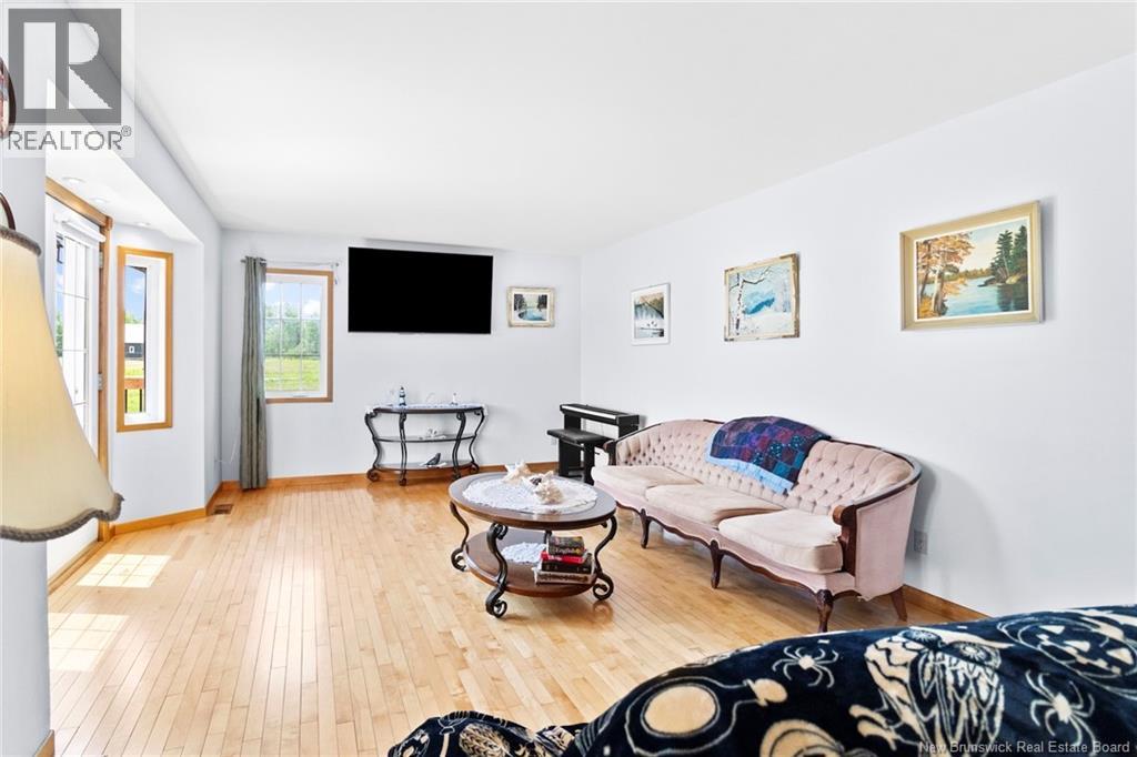 989 Cumberland Point Road - Image 15