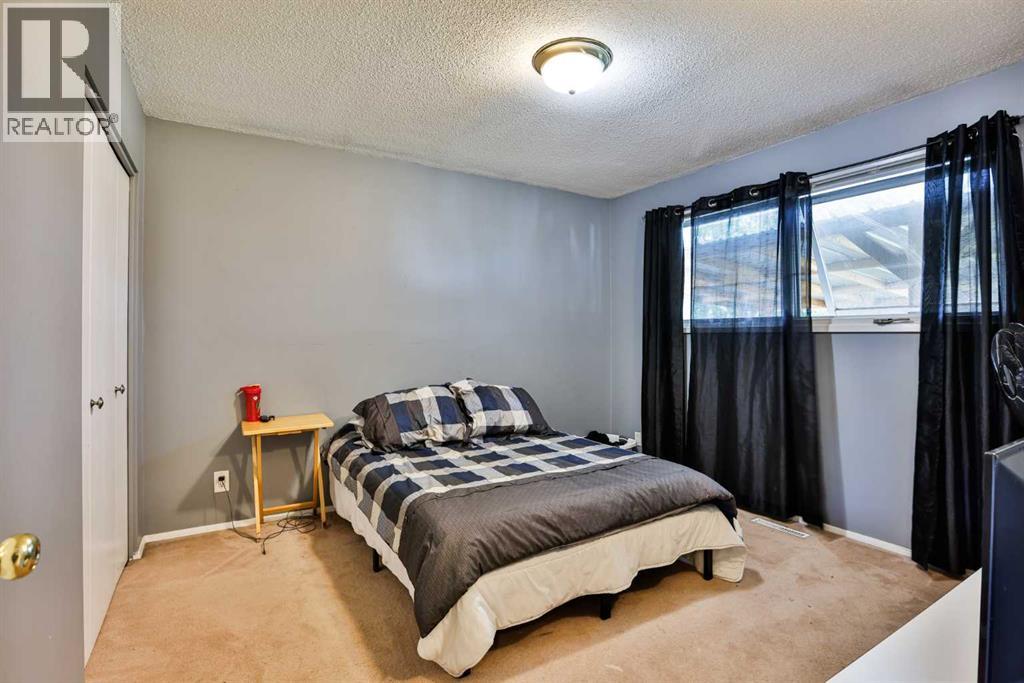 2700 12 Avenue N - 12