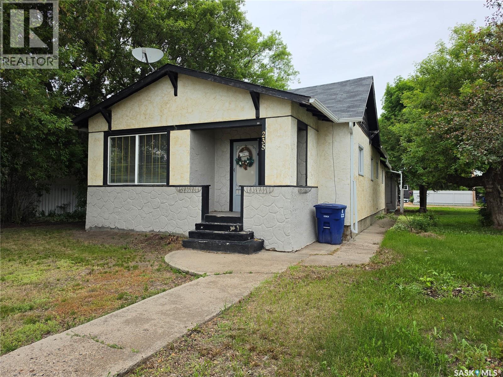 235 2nd AVENUE E - 1
