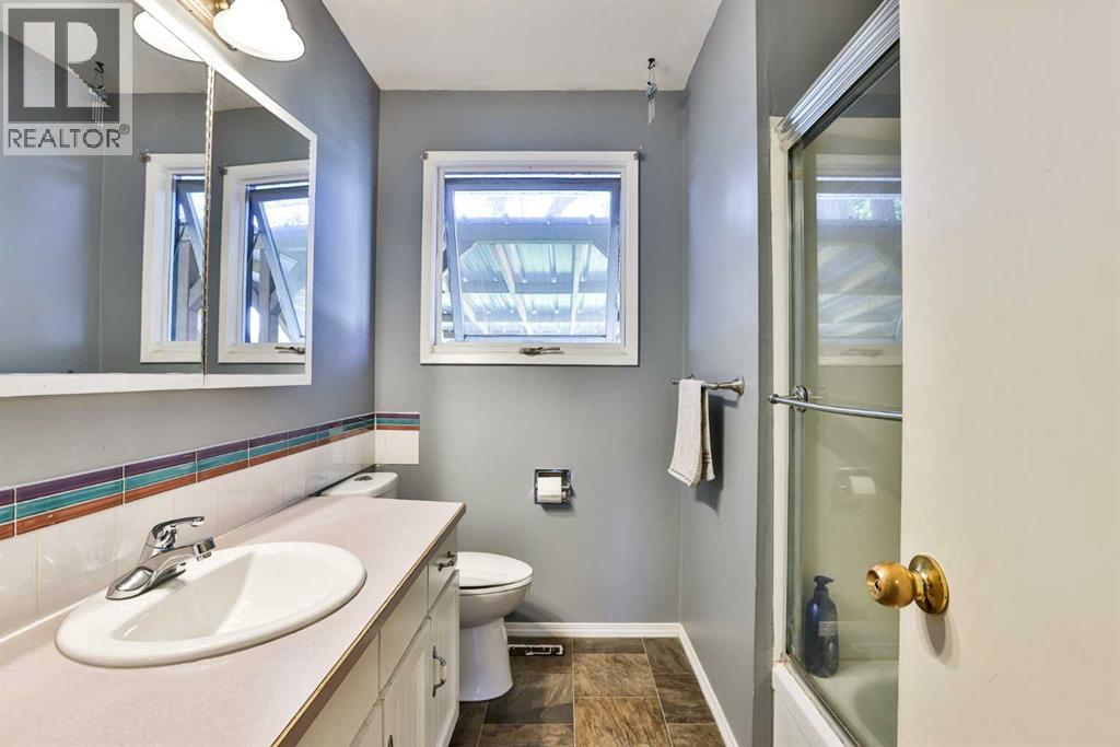 2700 12 Avenue N - 11