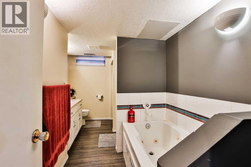 2700 12 Avenue N - 17