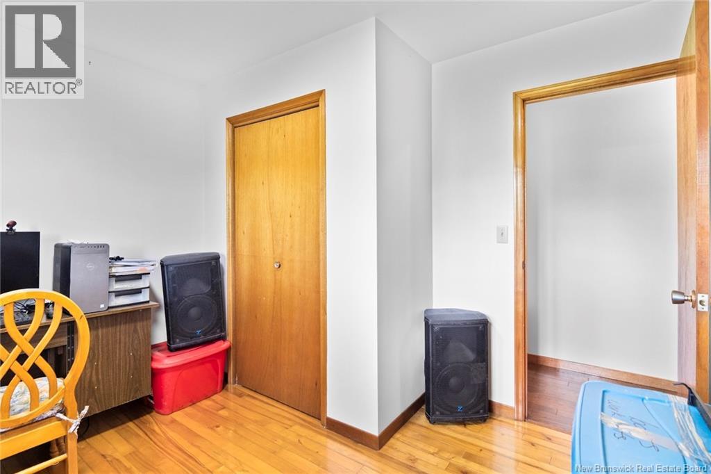 989 Cumberland Point Road - 28