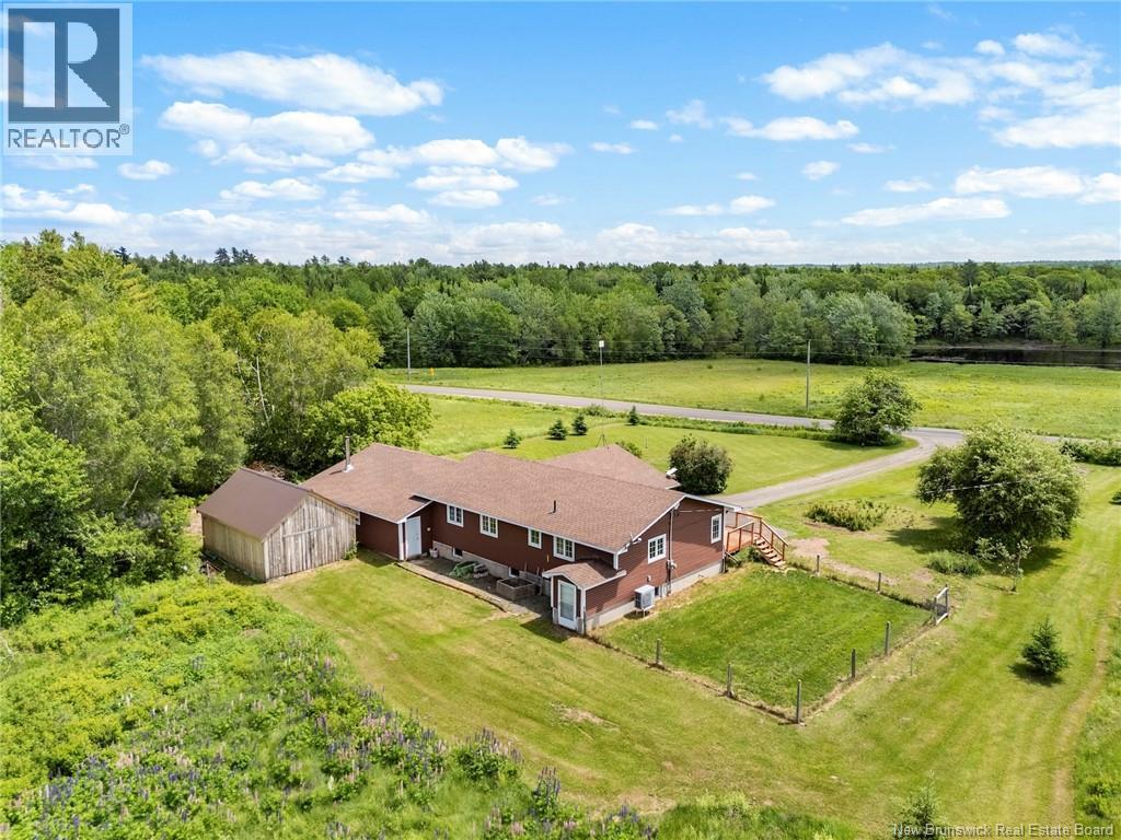 989 Cumberland Point Road - Image 41