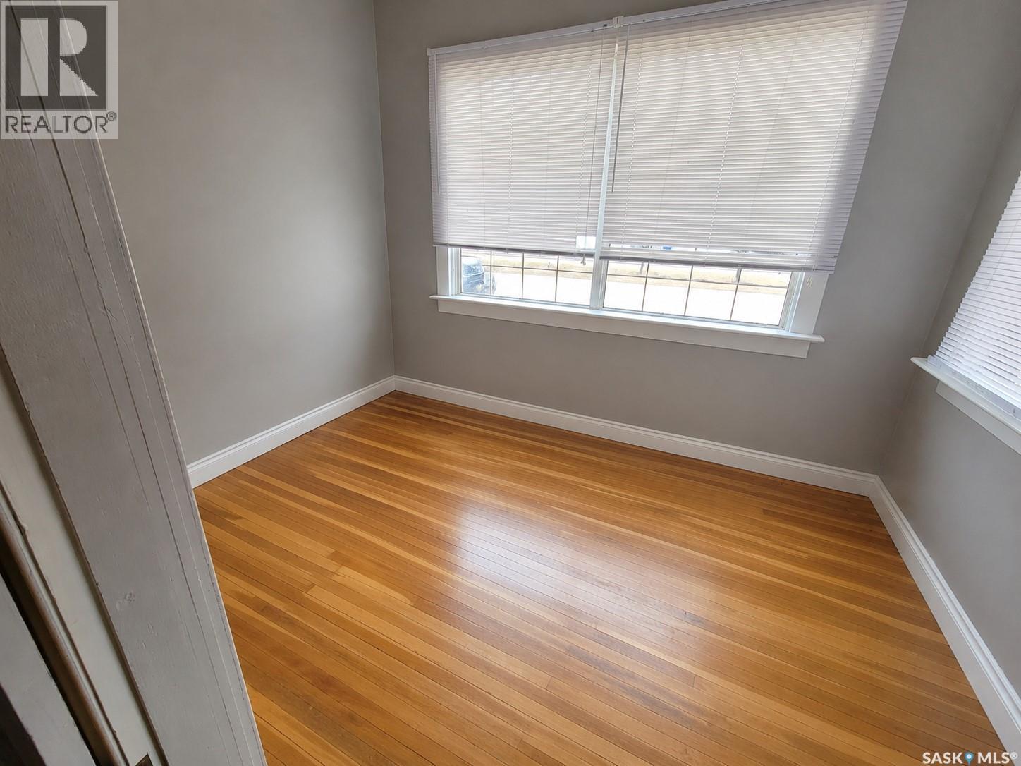 235 2nd AVENUE E - 17