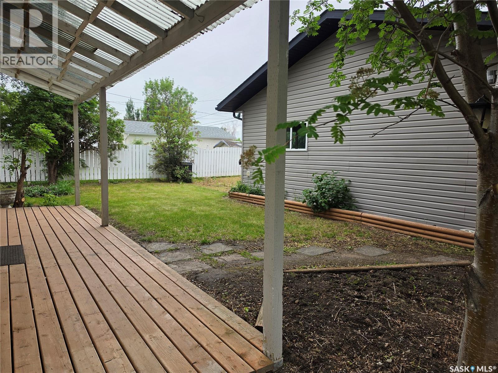235 2nd AVENUE E - 2