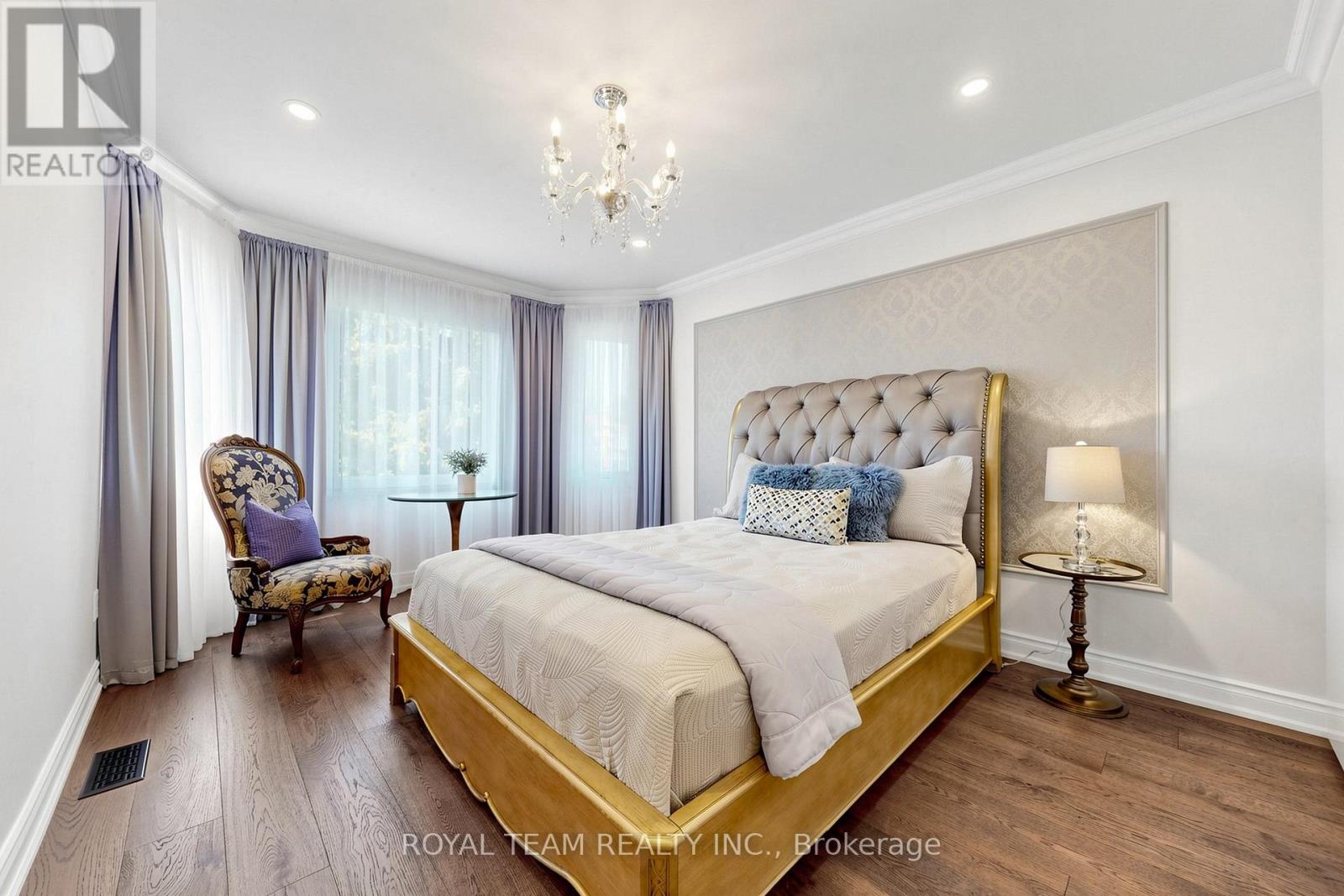 87 MCCALLUM DRIVE - 28