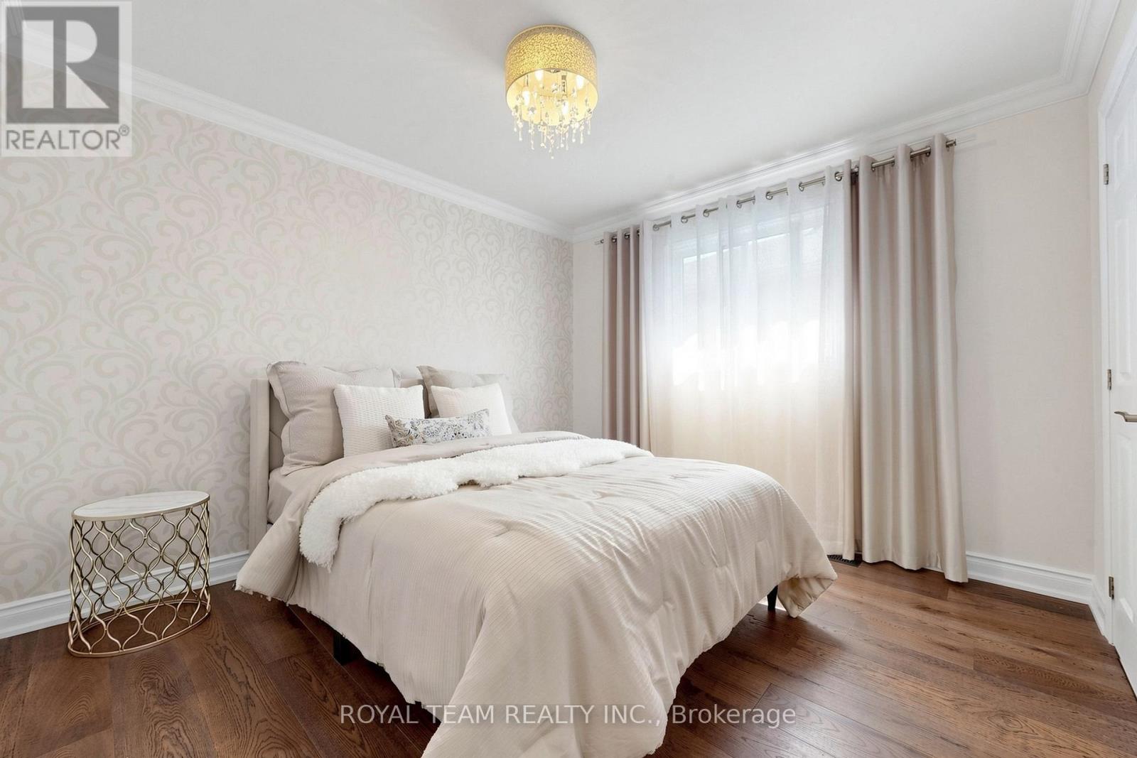 87 MCCALLUM DRIVE - 30