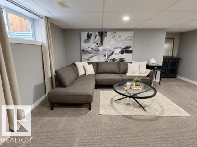 70 HAZELWOOD LN - 16
