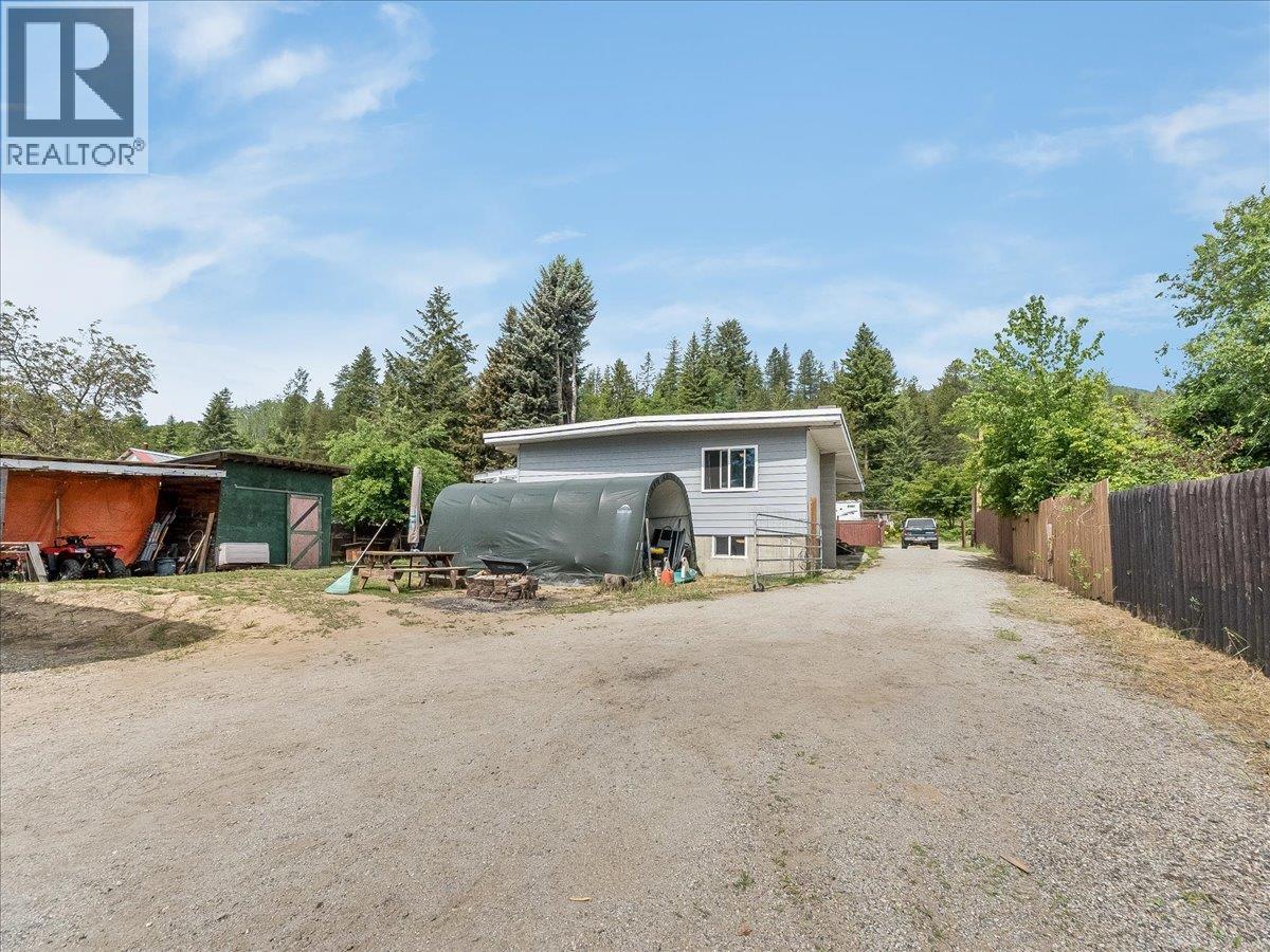 609 201st Avenue - 56
