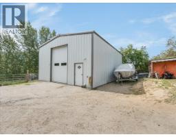 Primary Bedroom - 609 201st Avenue, Castlegar, BC V1N3R1 Photo 9