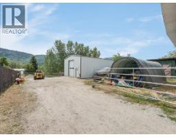 Full ensuite bathroom - 609 201st Avenue, Castlegar, BC V1N3R1 Photo 8