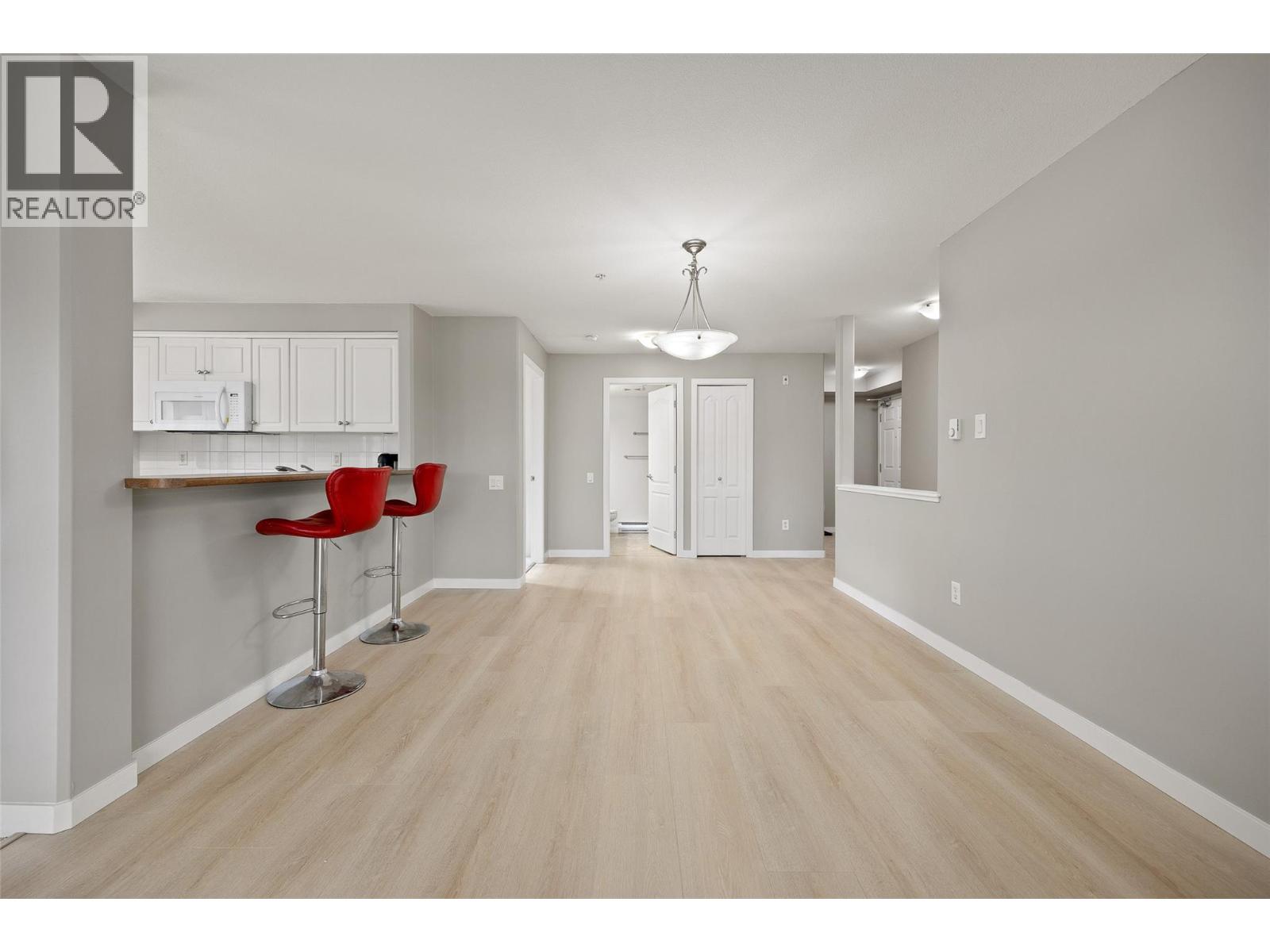 306 686 Lequime Road, Kelowna
