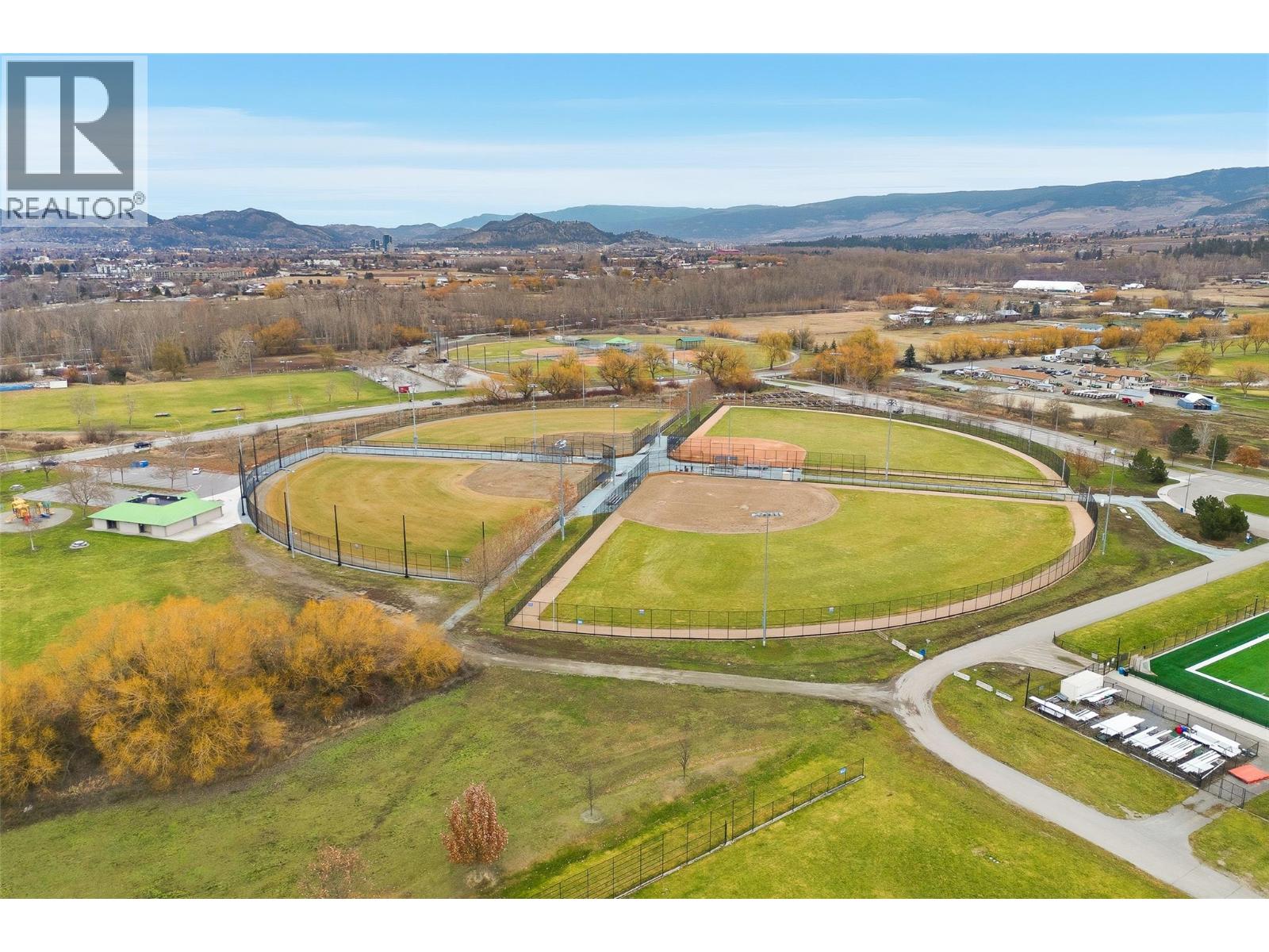 306 686 Lequime Road, Kelowna