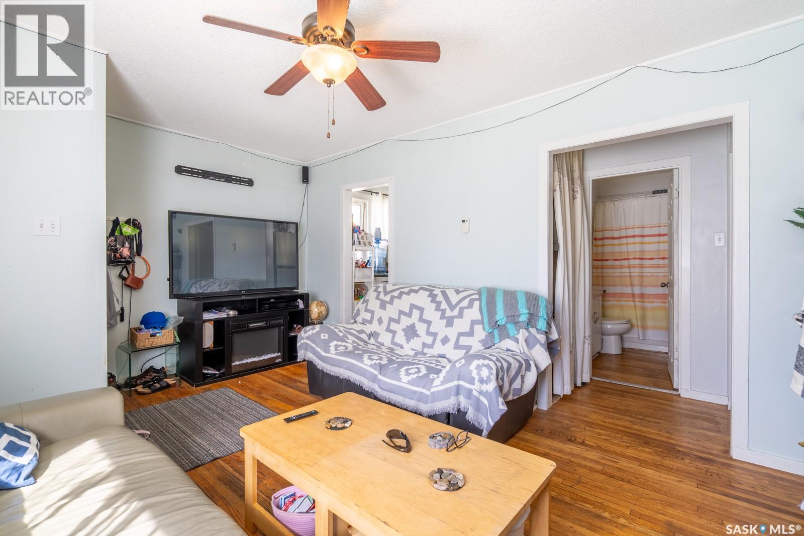 3 Ingersoll CRESCENT - 5